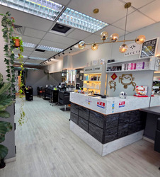 North Bridge Centre (D7), Office #554646421